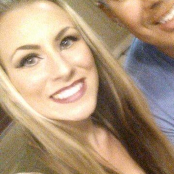 Meet your Posher, Ashlee - Picture 3 of 3